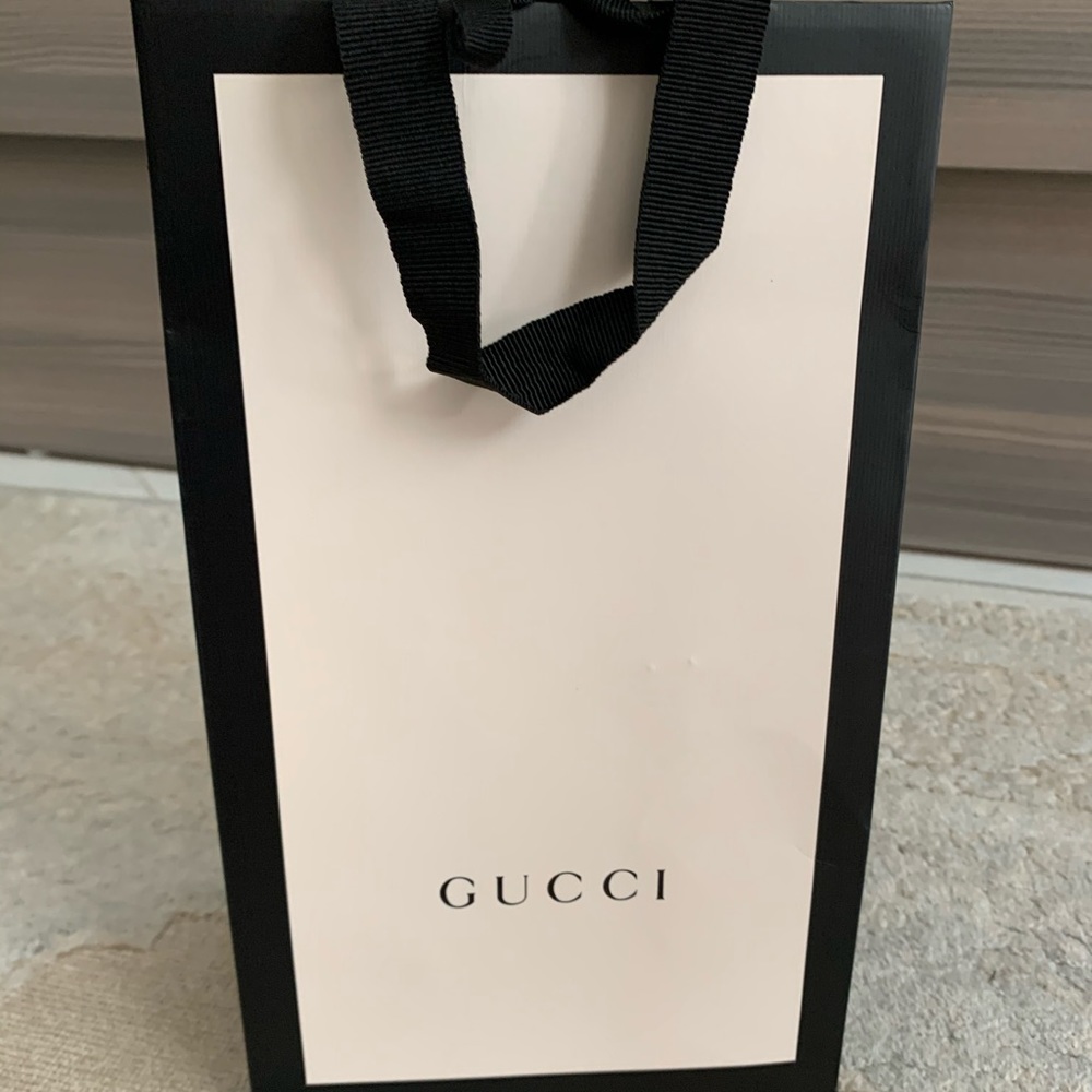Gucci shopping bag